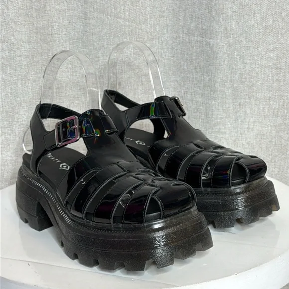KATY PERRY THE GELI COMBAT BLACK HOLOGRAPHIC FISHERMAN PLATFORM SANDALS **NIB** - Picture 2 of 15